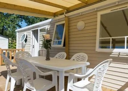 Camping Les Chevrefeuilles - Maeva Royan Exterior photo