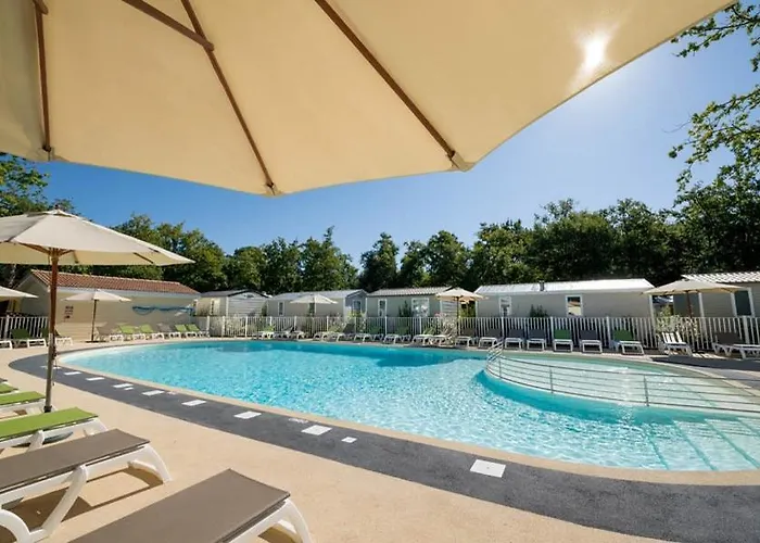 Camping Les Chevrefeuilles - Maeva