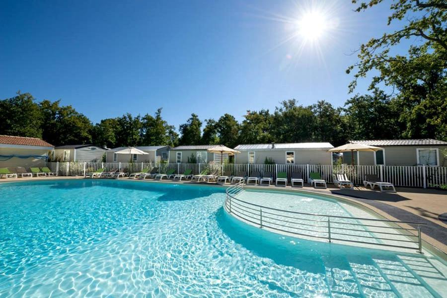 Campsite Les Chevrefeuilles - Maeva Royan
